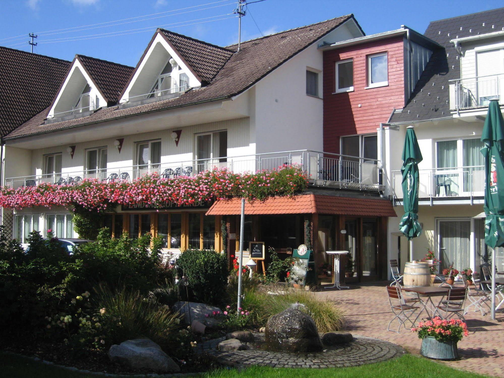 Landhotel Zur Linde Loßburg Exterior foto